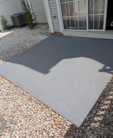 Residential Backyard Concrete Slab Hardscaping